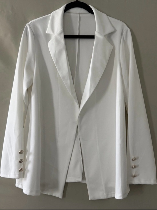 The Unbranded Brand Jackets & Blazers - Women's White Open-Front Blazer Jacket